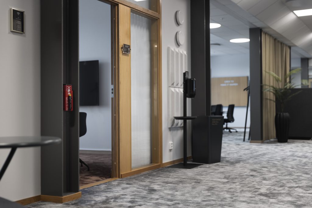 Maus Xtin Grand - Brandsläckare inkl väggfäste